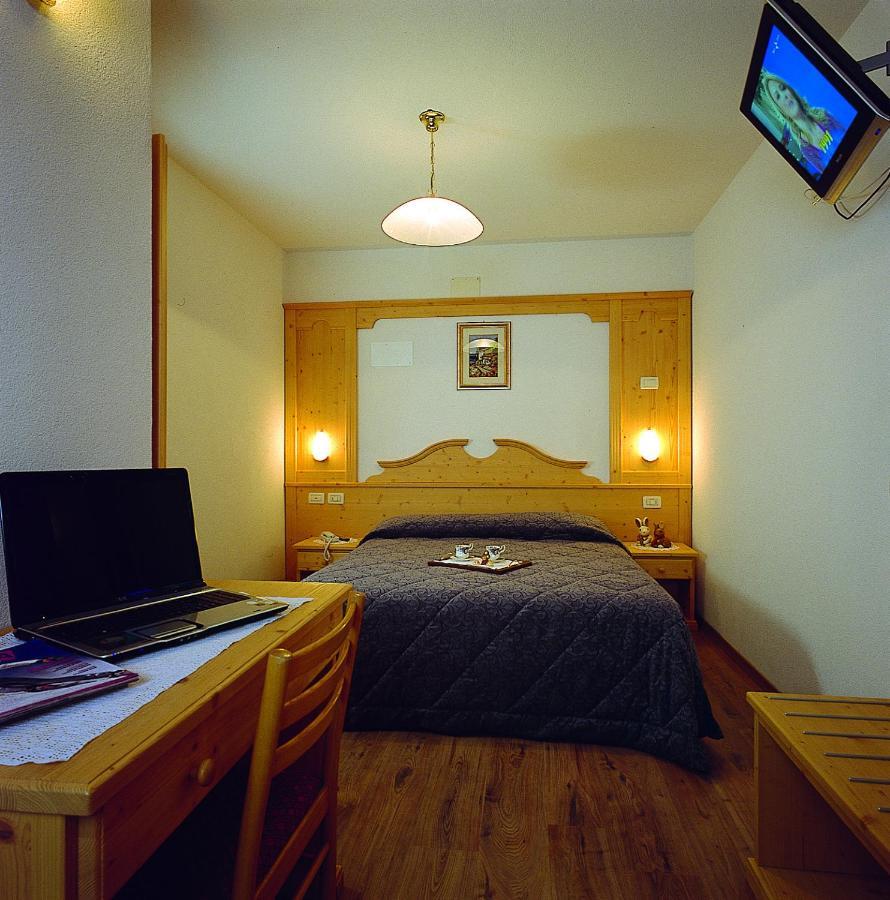 Hotel Al Plan Andalo Room photo